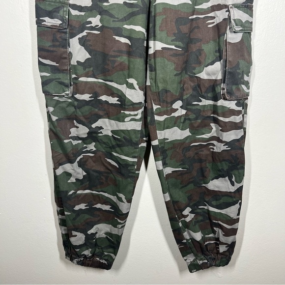 Forever 21 Womens Fatigue Camo Jogger Cargo Pants Size Large Casual - Picture 3 of 10